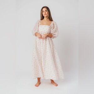 Worth Collective Maternity shoot dress